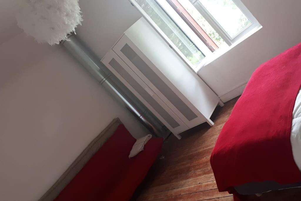 Charmante Ancienne Gare Halte Relais Bonsmoulins Zewnętrze zdjęcie